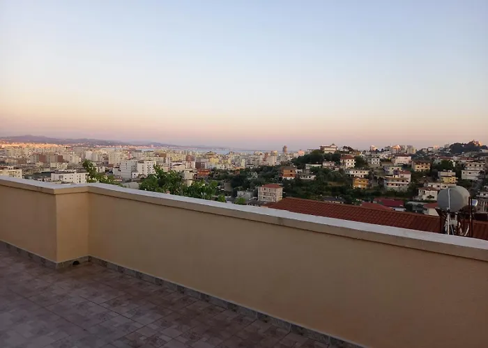 Hilltop Haven Cityview Lejlighed