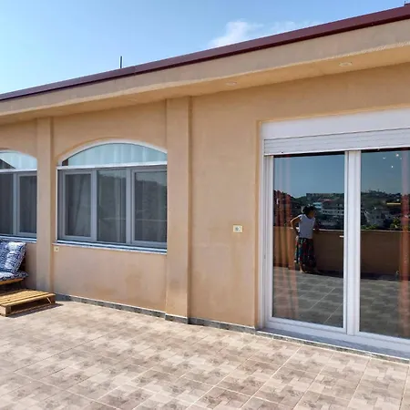 Hilltop Haven Cityview *