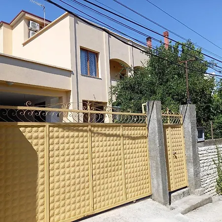 アパート Hilltop Haven Cityview *