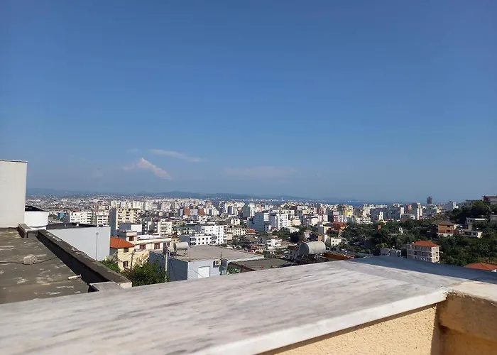 Hilltop Haven Cityview *